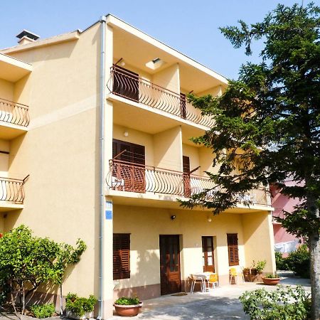 Apartments Saric Макарска Екстериор снимка