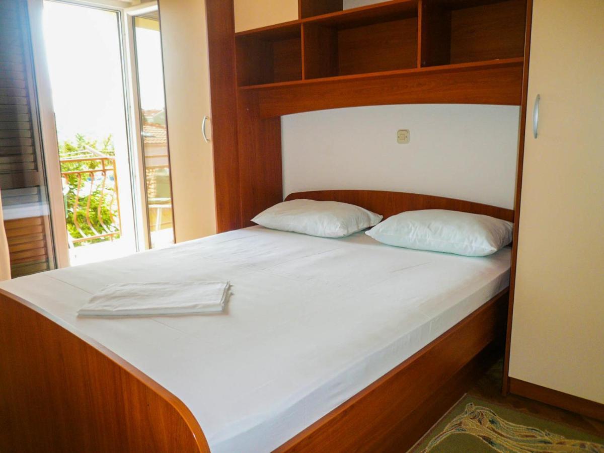 Apartments Saric Макарска Екстериор снимка