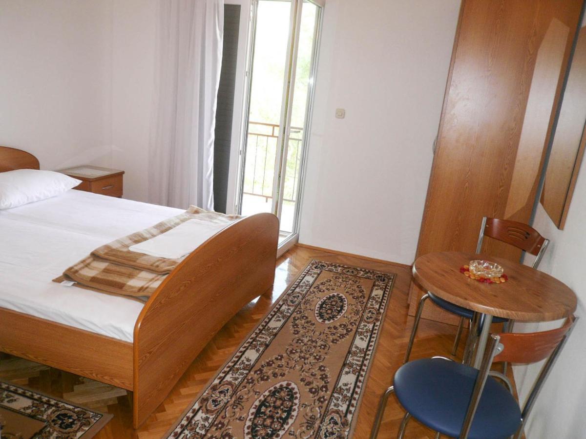 Apartments Saric Макарска Екстериор снимка