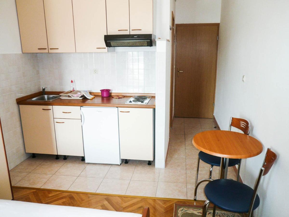 Apartments Saric Макарска Екстериор снимка